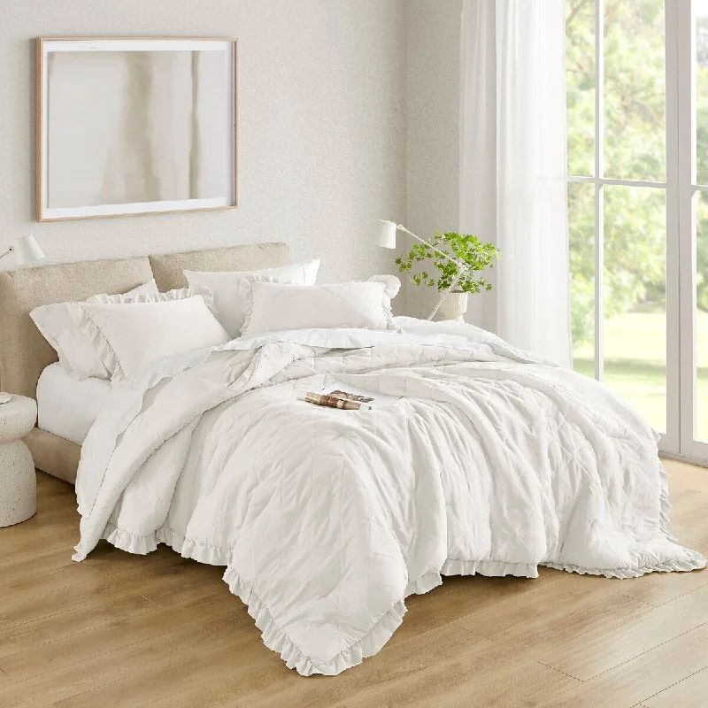 Chelsea Square Himari Diamond Quilted Ruffle Edge Comforter Set