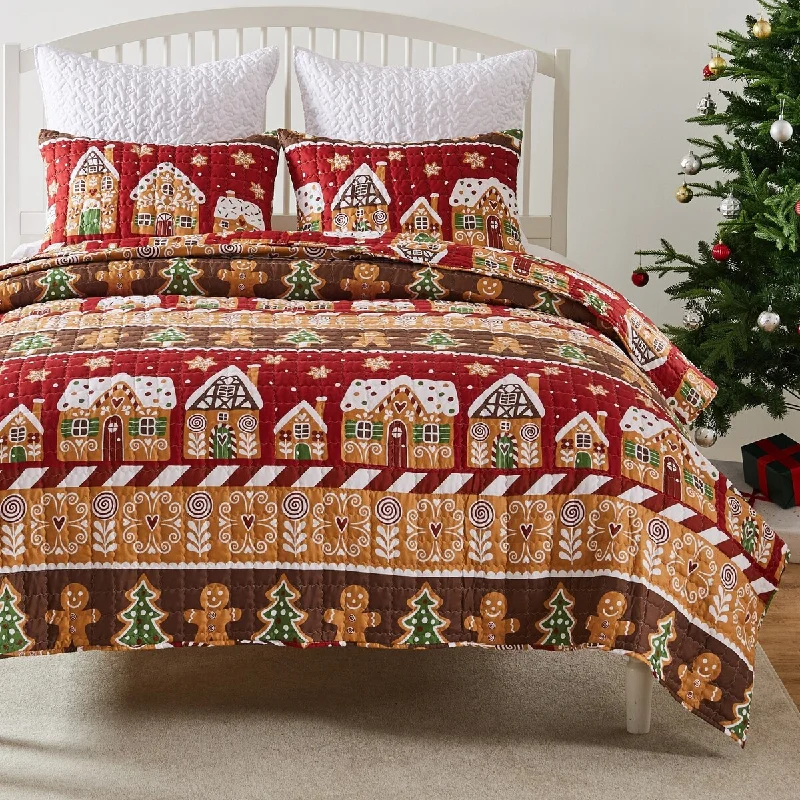 Greenland Home Gingerbread Lane Whimsical Novelty Holiday Quilt Set