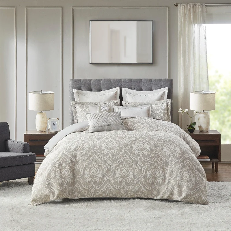 Madison Park Signature Manor Comforter Set