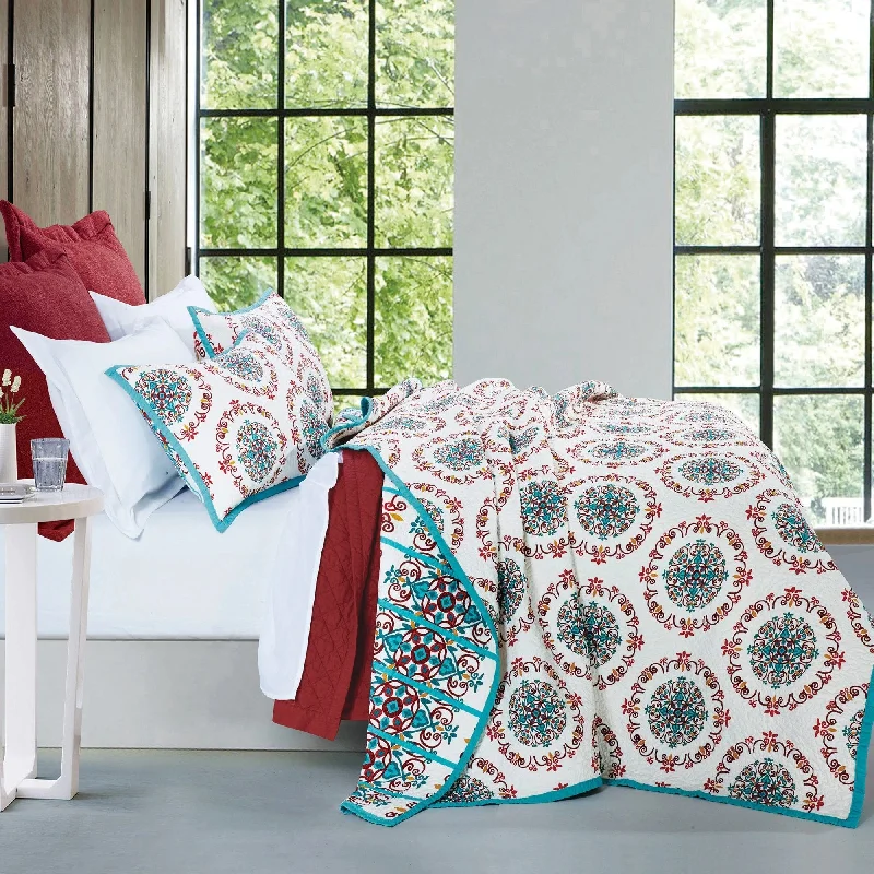 Sonora Reversible Cottage Quilt Set, Twin