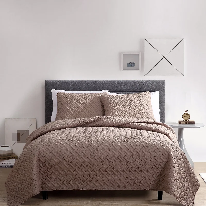 VCNY Nina Embossed Quilt Set