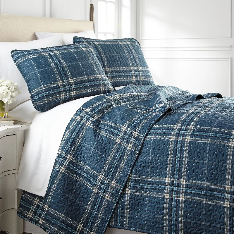 Vilano Choice Ultra-Soft Plaid 3-piece Quilt and Sham Set