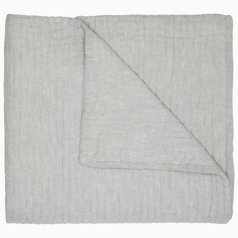 Vivada Light Gray Woven Quilt